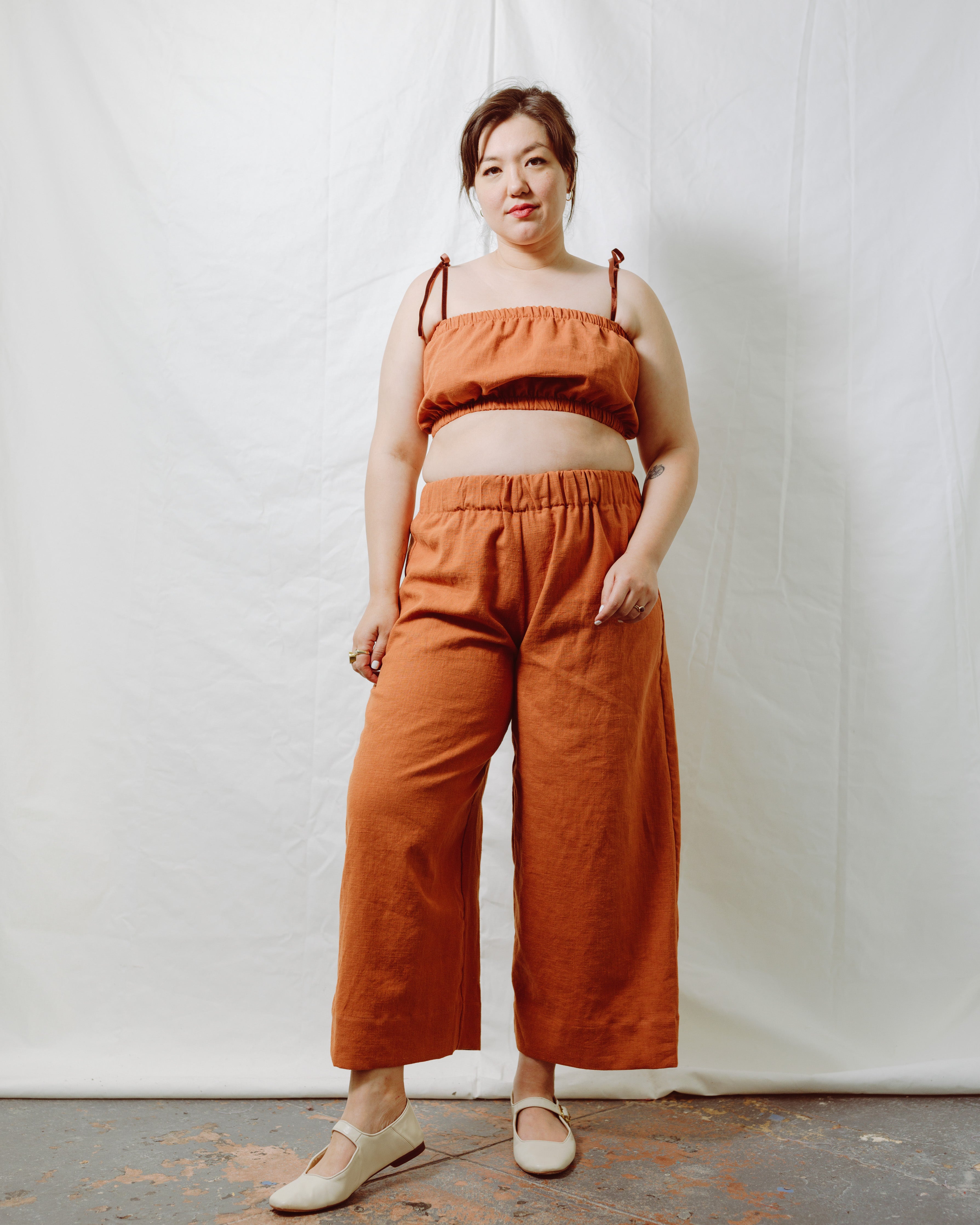 Mid Easy Pant in Rust Linen – Nettle Studios